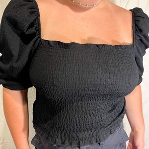 Puffed Sleeve top